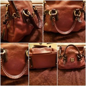 Dooney &Bourke authentic leather bag